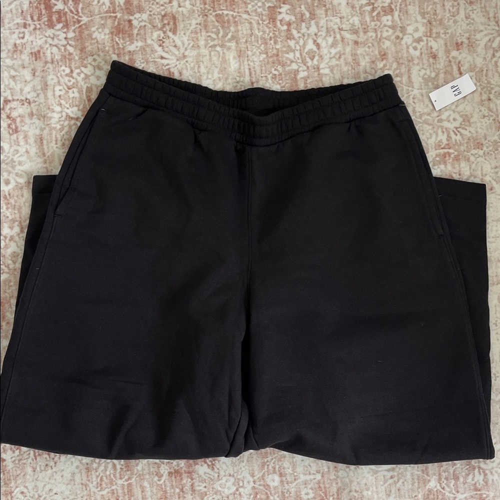 NWT GAP XL baggy sweatpants black with pockets